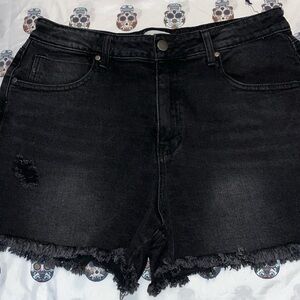 Abound Black Frayed Hem Denim Cutoff
Shorts size 32 from Nordstrom